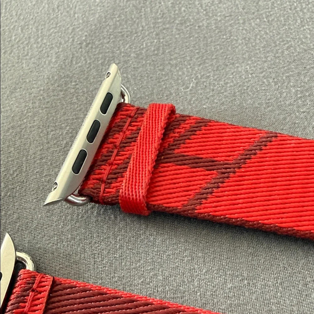 Hermes Red Apple Watch Band 45mm - Picture 4 of 5